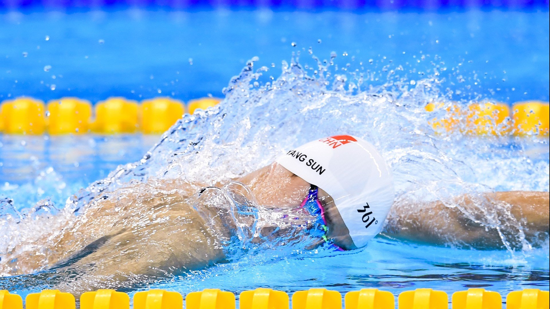 澳男泳队成绩稳步提升，澳门游泳运动员